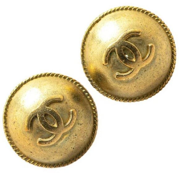 CHANEL CC Logos Round Clip-On Earrings Gold Tone 95P Auth #4687 - Picture 1 of 4